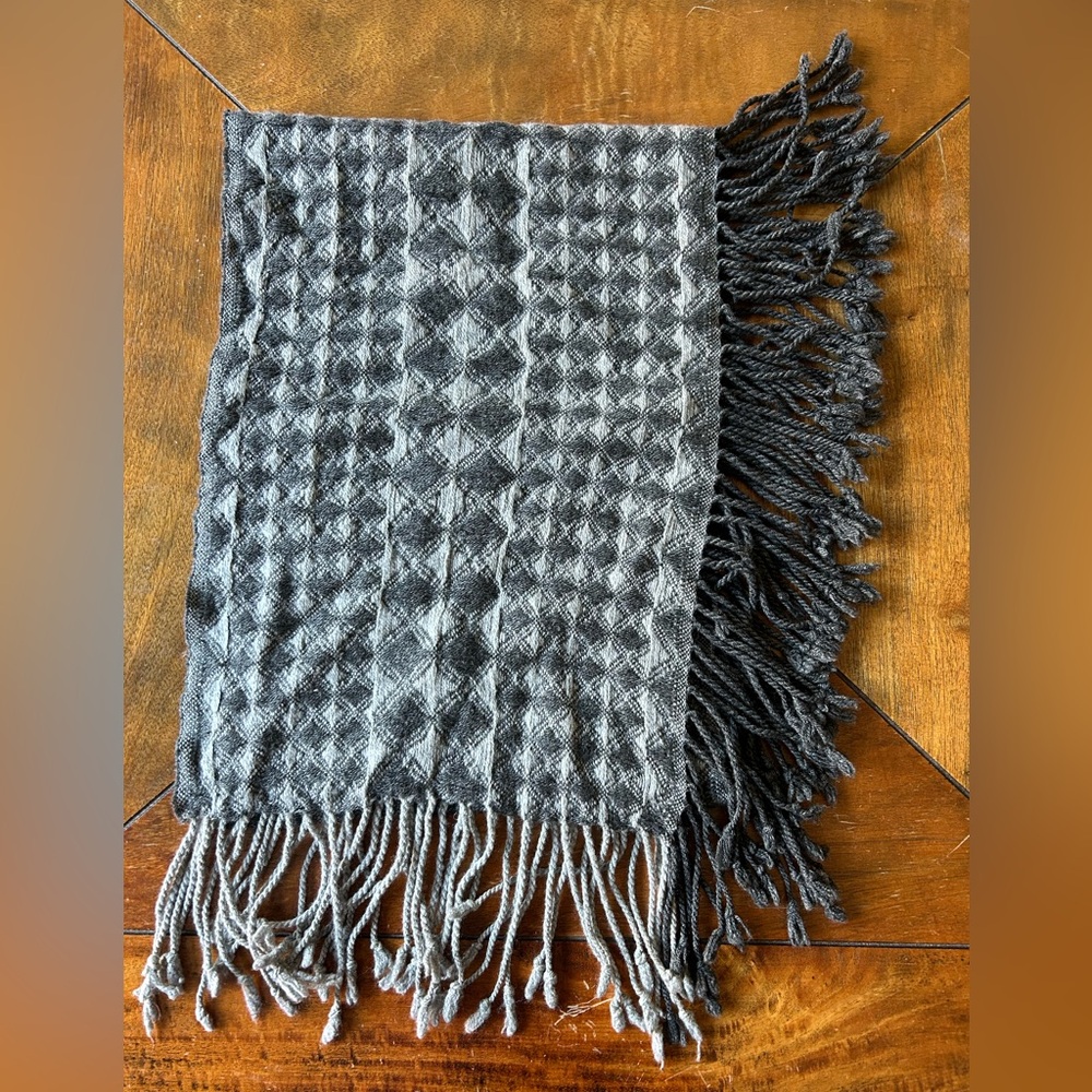 Banana Republic Women’s Winter Gray Scarf, Soft Cashmere Blend - Picture 3 of 5